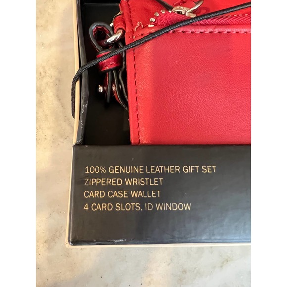 NWT LODIS Red Wristlet & Wallet Gift Set - Picture 8 of 8